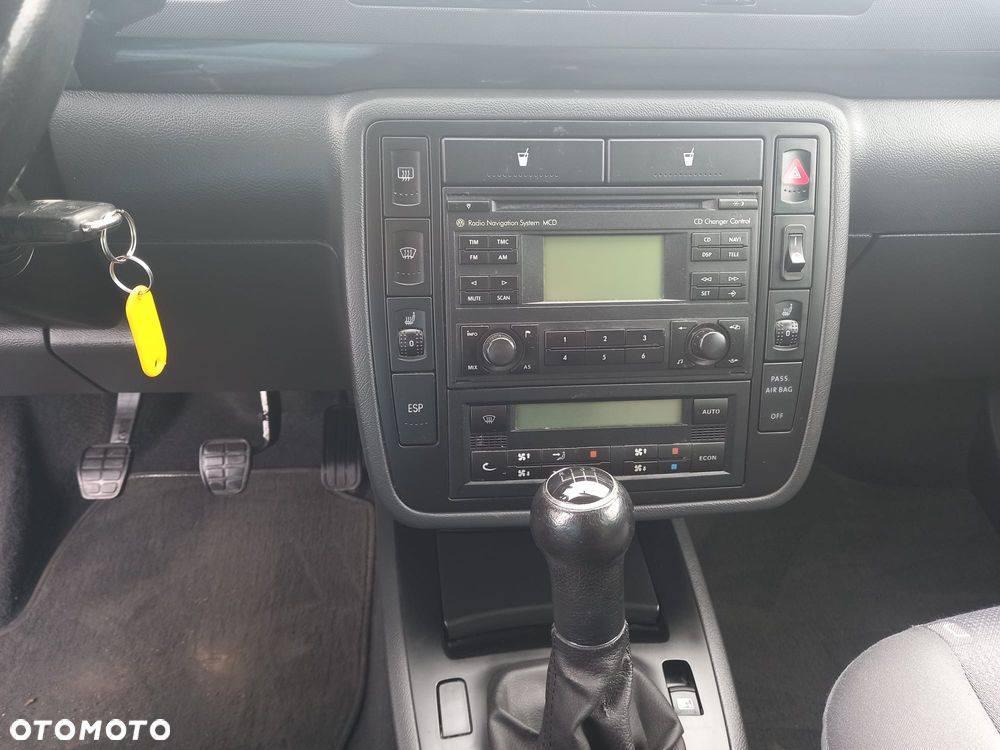 Volkswagen Sharan 1.8 5V Turbo Trendline - 11