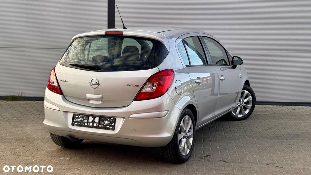 Opel Corsa 1.2 16V Energy - 4