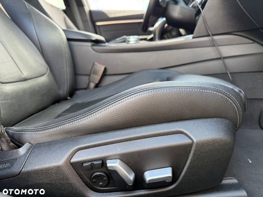 BMW Seria 3 328i - 26