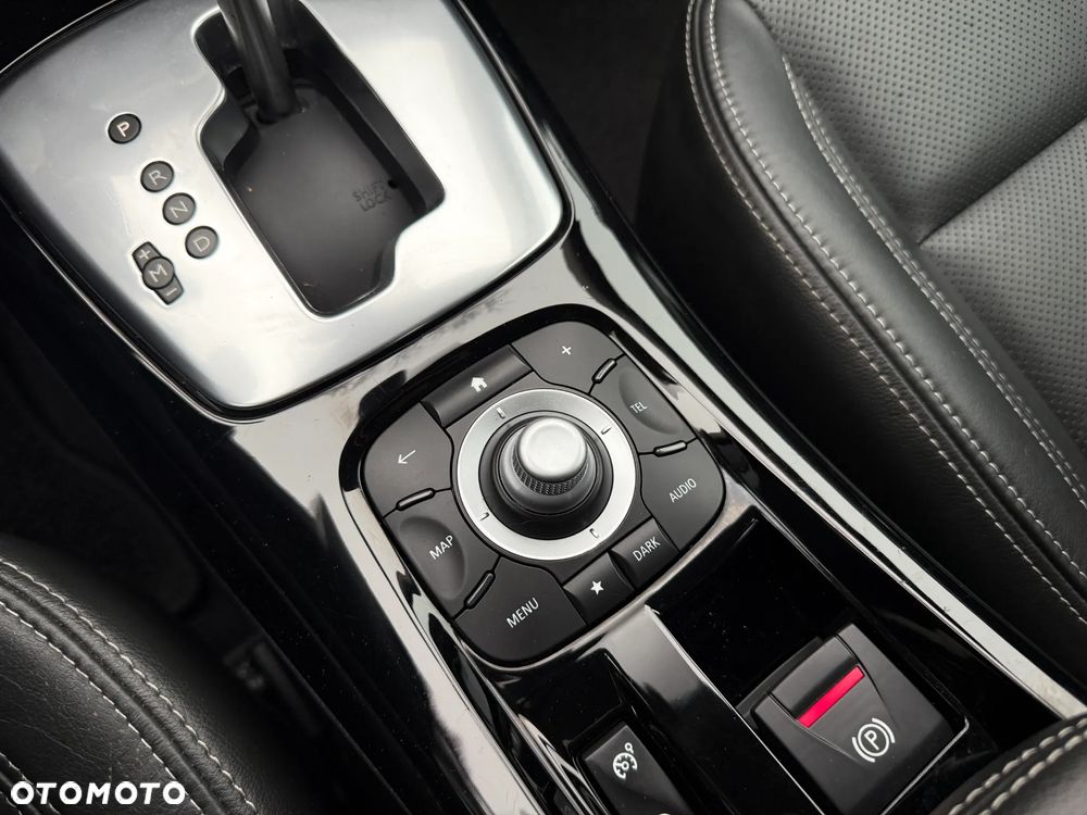 Renault Laguna dCi 110 FAP EDC Bose Edition - 34