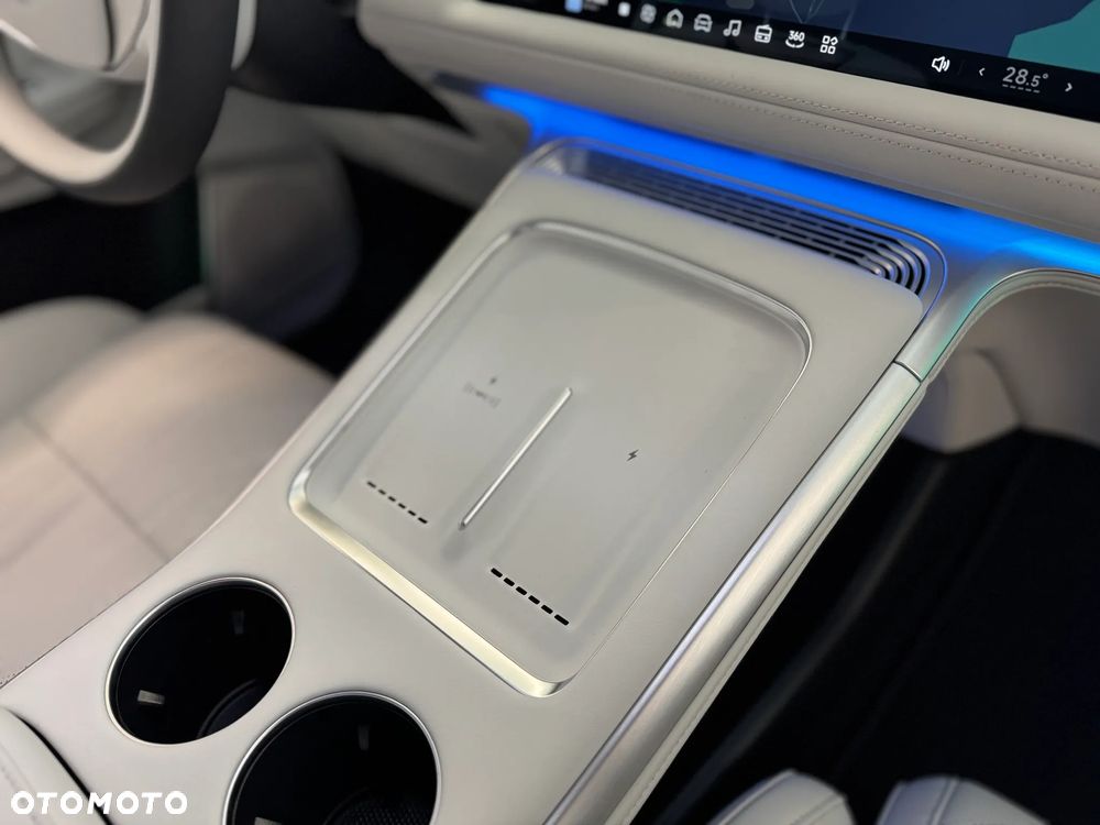 XPeng G9 80.3 kWh RWD Standard Range - 7