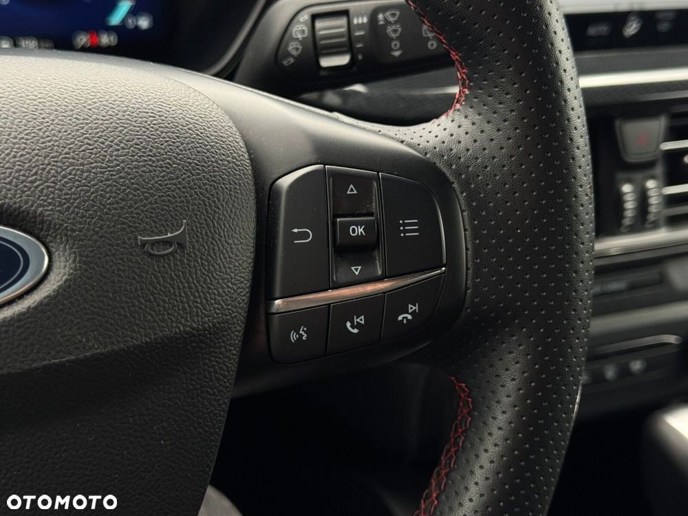 Ford Focus 1.0 EcoBoost mHEV ST-Line X - 23