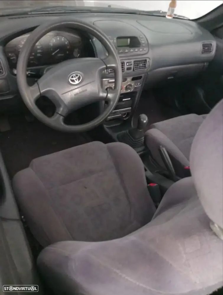 Toyota Corolla H/B 1.4 G6 - 6