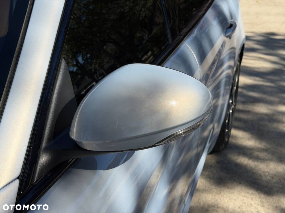 Alfa Romeo Giulia - 7