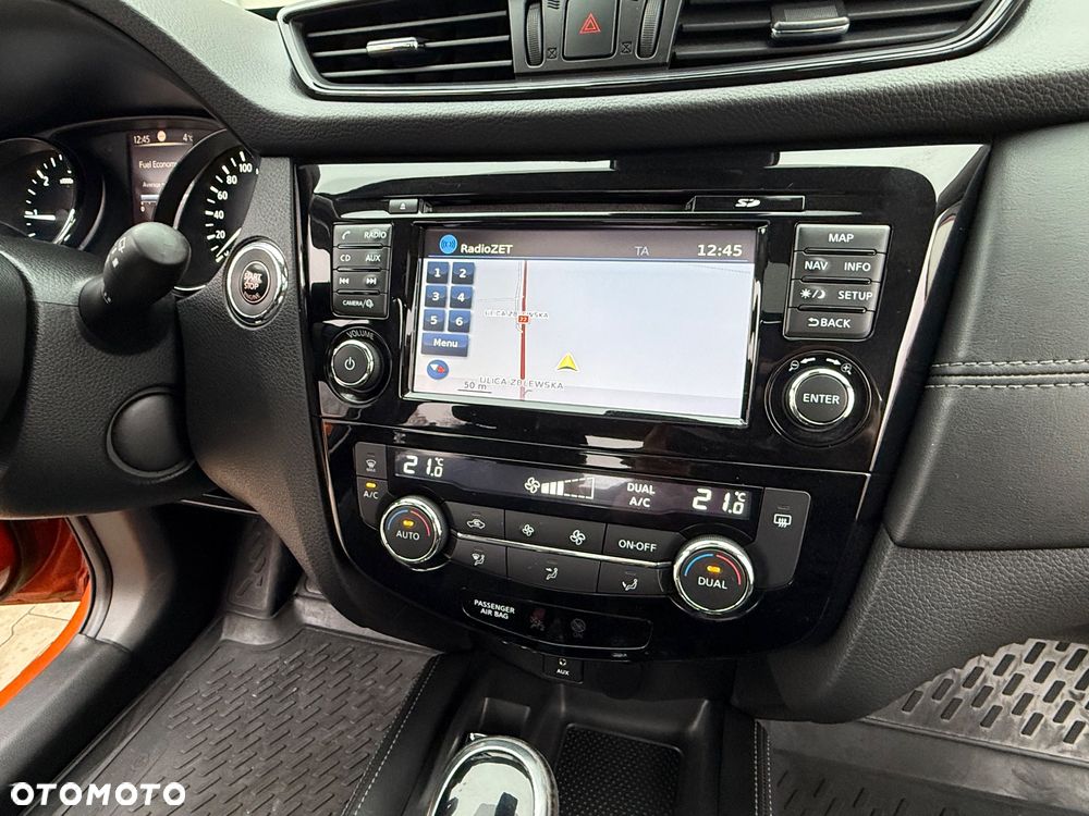 Nissan X-Trail 2.0 dCi Tekna 4WD Xtronic 7os - 20