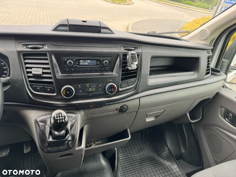 Ford Transit - 31