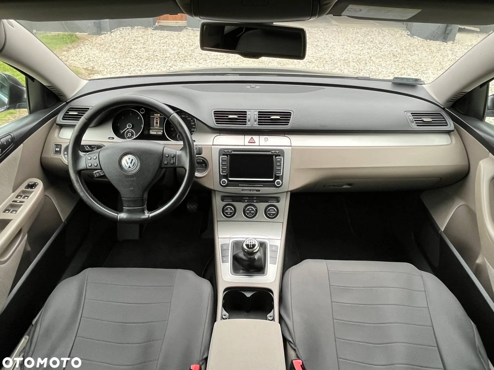 Volkswagen Passat 2.0 TDI DPF Comfortline - 8