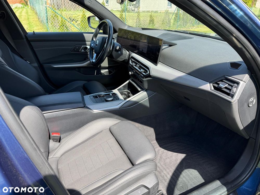BMW Seria 3 320d Sport Line Shadow - 13