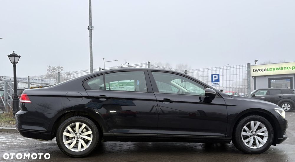 Volkswagen Passat 1.5 TSI EVO Trendline - 4