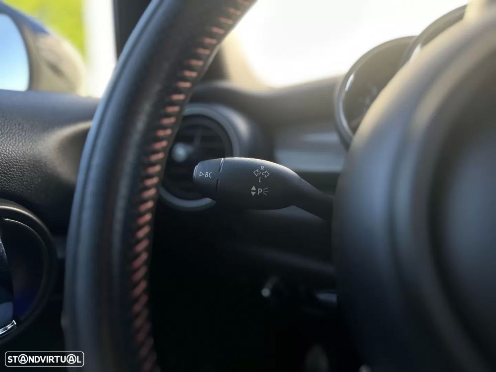 MINI 5 Portas Cooper D - 36