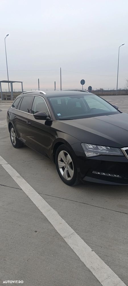 Skoda Superb 2.0 TDI DSG Selection - 2