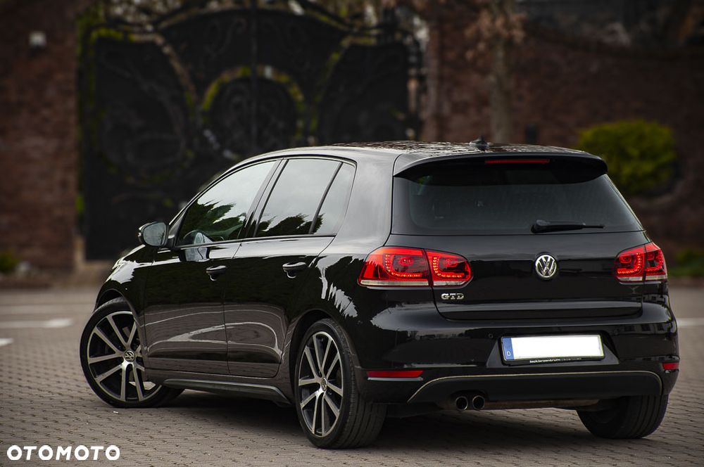 Volkswagen Golf 2.0 TDI DPF GT Sport - 13