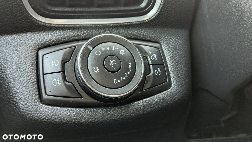 Ford B-MAX - 32