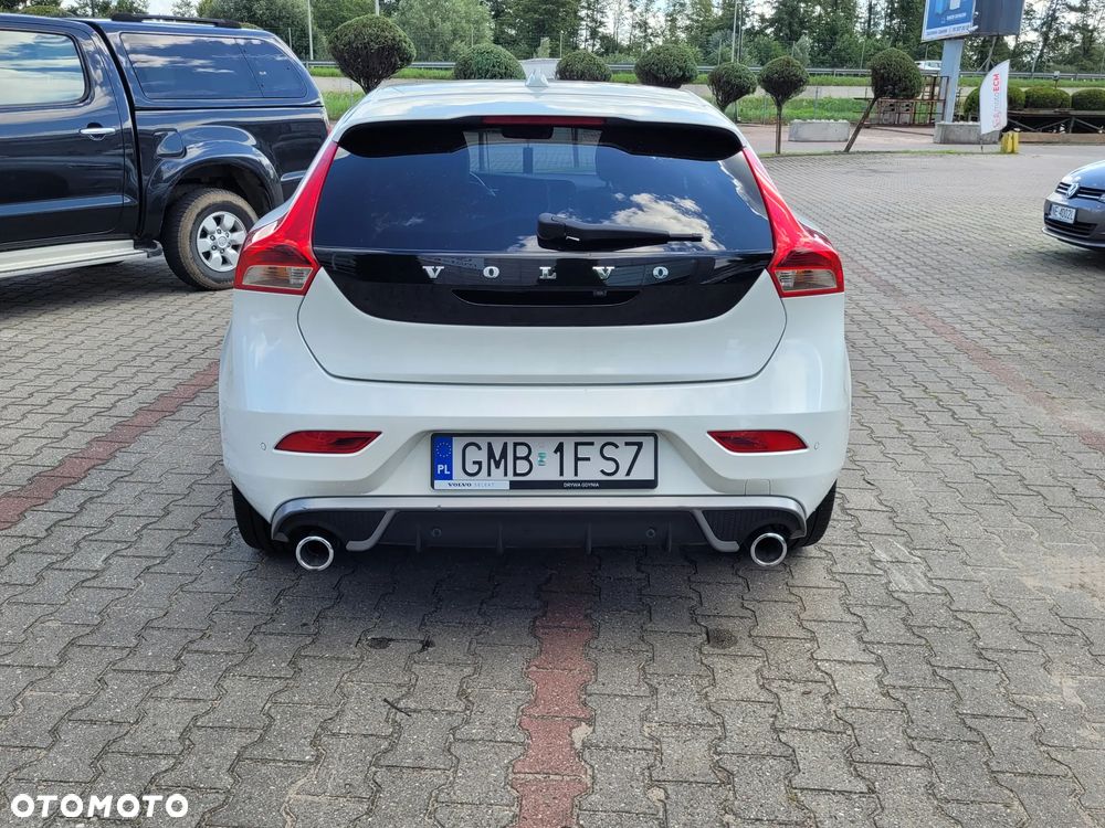 Volvo V40 D2 RDesign - 12