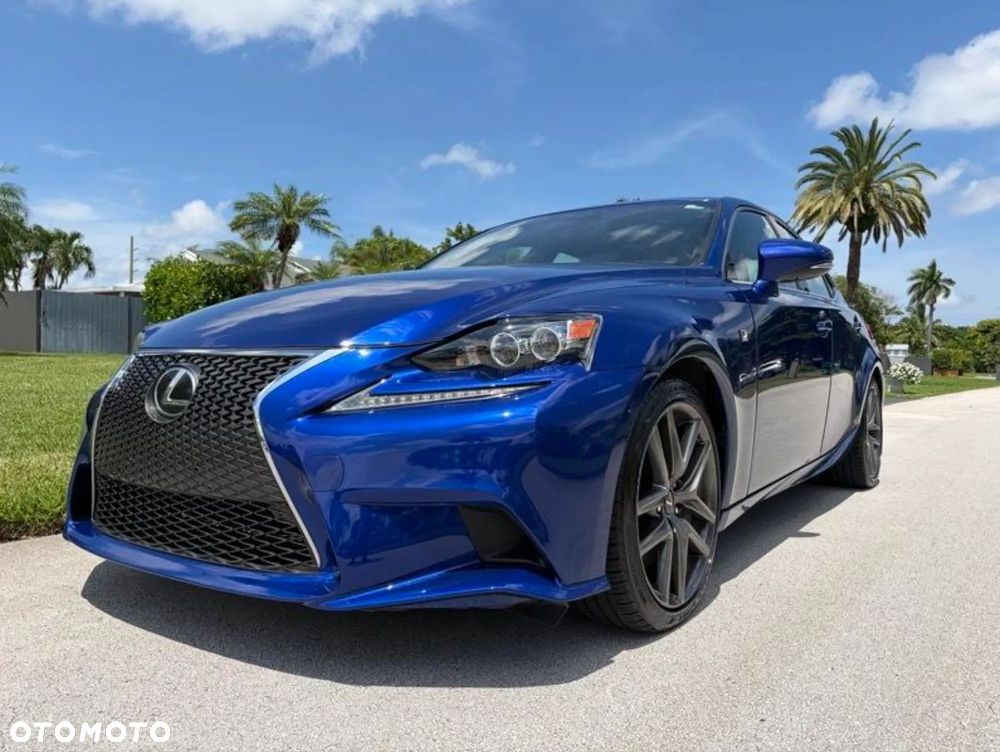 Lexus IS 200t / 300 F Sport - 2