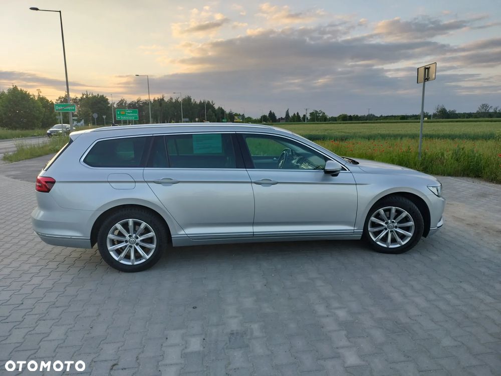 Volkswagen Passat - 11