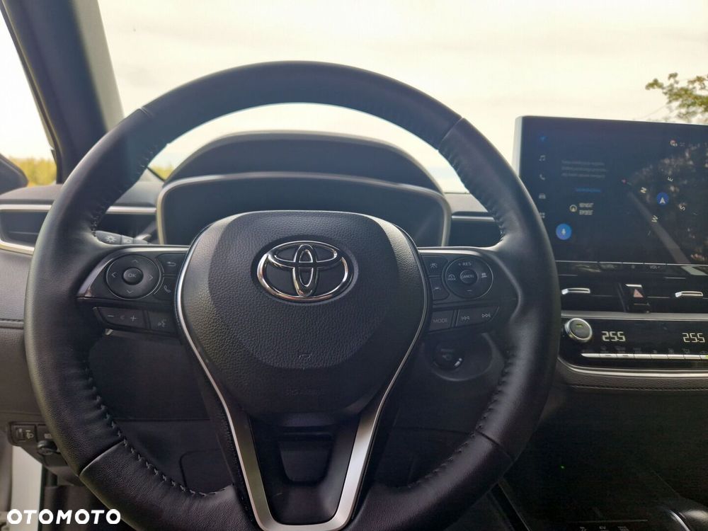 Toyota Corolla Cross - 15
