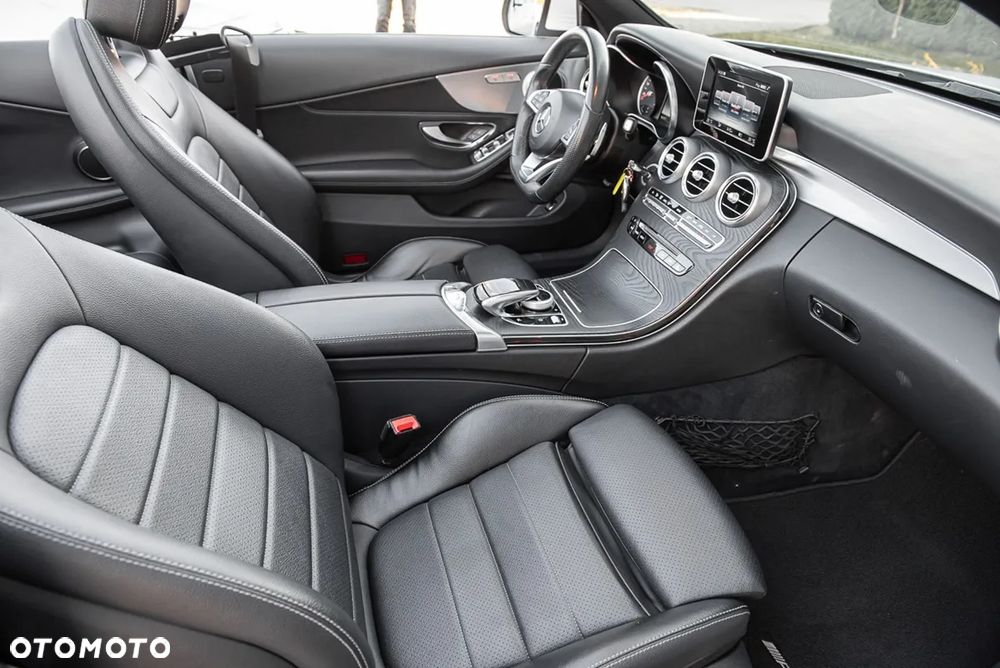 Mercedes-Benz Klasa C 200 9G-TRONIC AMG Line - 30
