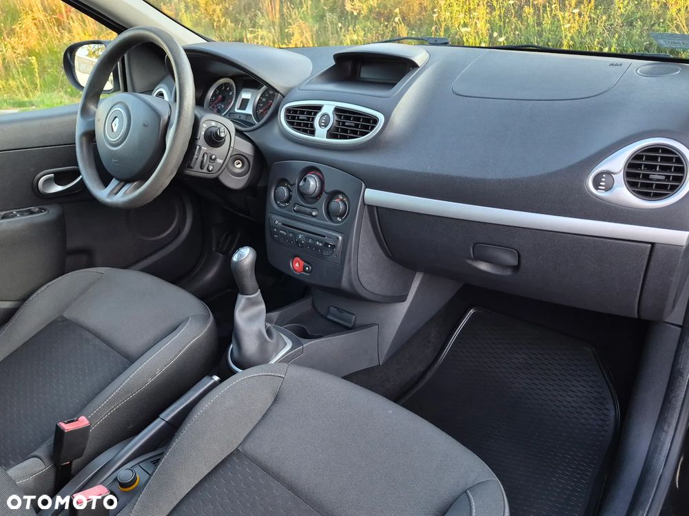 Renault Clio 1.2 16V Dynamique - 6