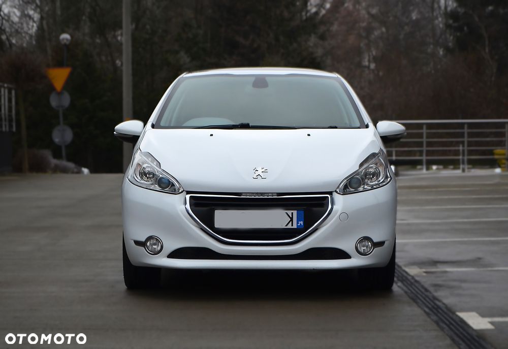 Peugeot 208 - 2