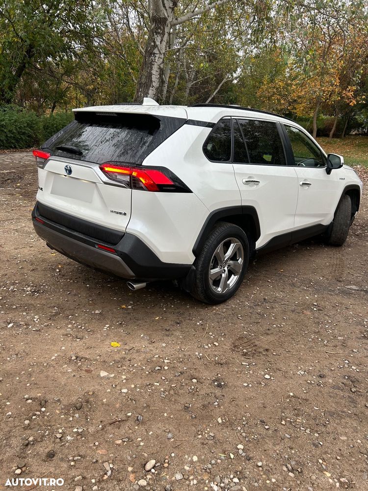 Toyota RAV4 - 13