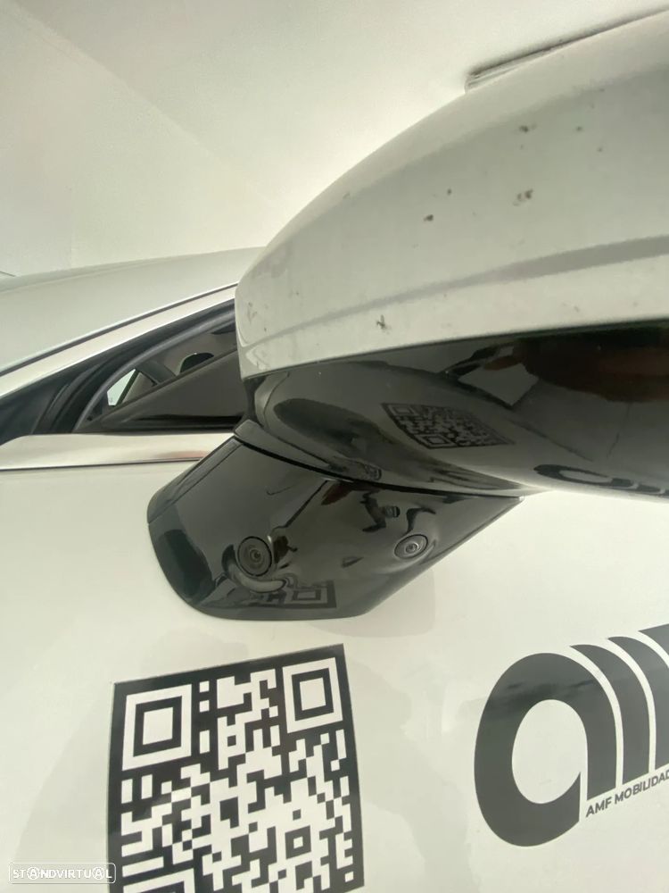 Xpeng P7i 86.2 kWh Long Range - 31