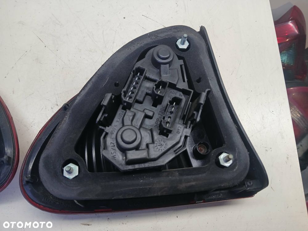 Seat Leon I Lampa tylna w błotnik lewa, prawa. - 5