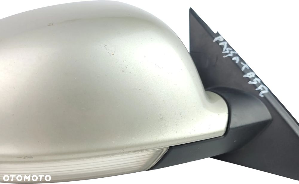 VW PASSAT B5 FL LIFT LUSTERKO PRAWE Z KIERUNKOWSKAZEM KIERUNKIEM 03-05 6 PIN EUROPA ZŁOTE - 8