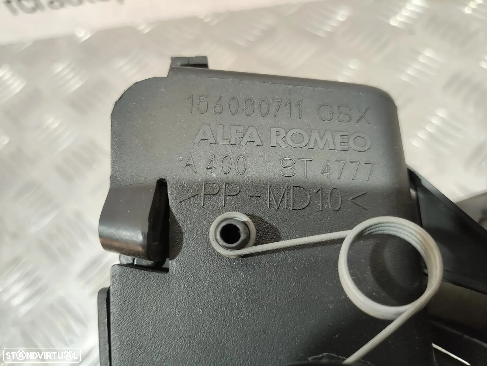 PRATELEIRA PORTA DOCUMENTOS ALFA ROMEO MITO 955 15680711 156082660 - 7