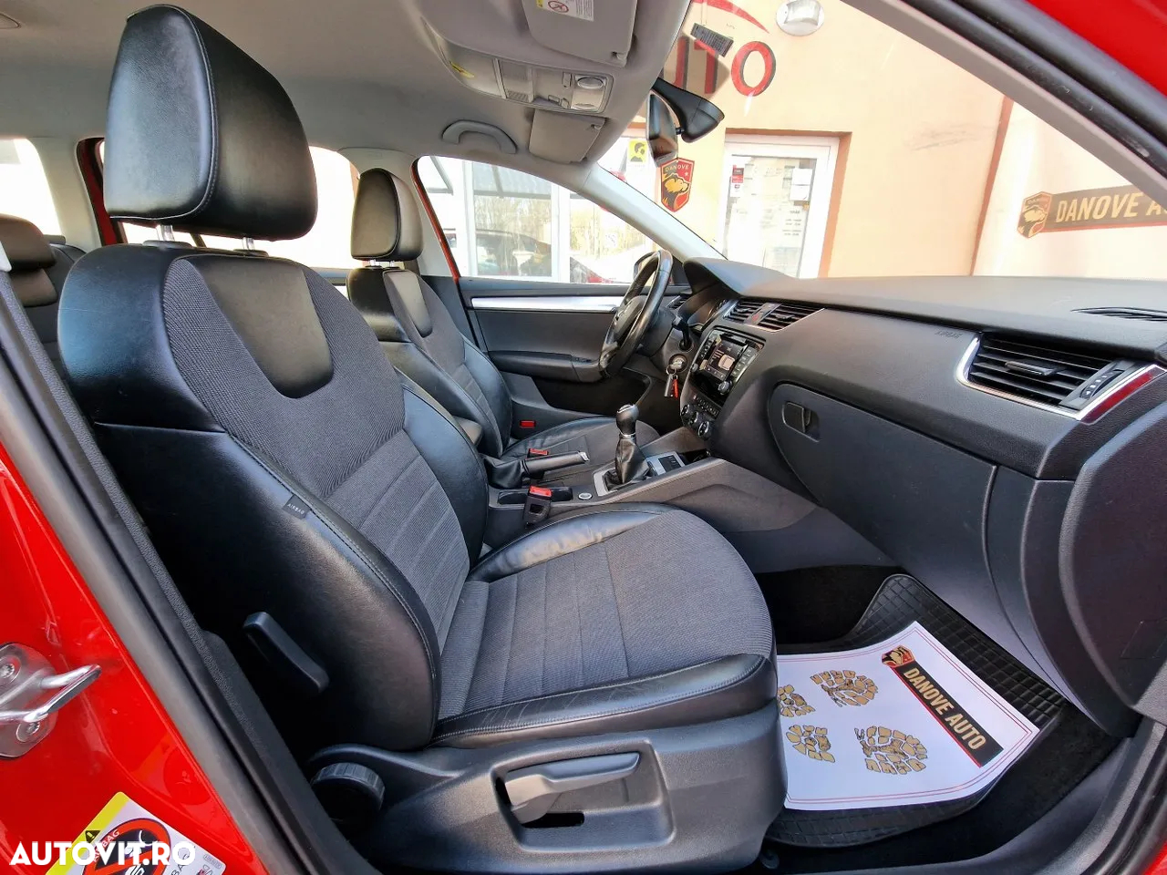 Skoda Octavia 2.0 TDI STYLE - 13