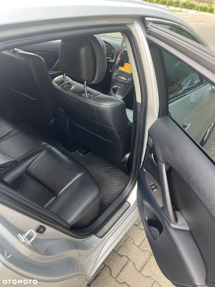 Toyota Avensis 2.2 D-CAT Prestige - 10