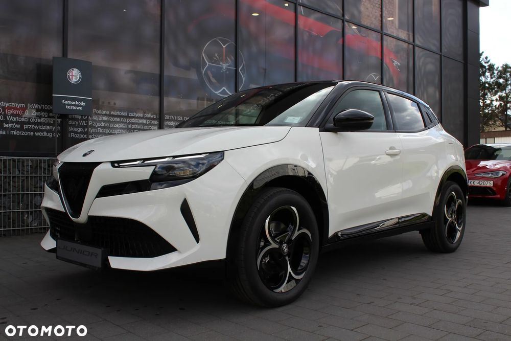 Alfa Romeo Junior 1.2 mHEV Sprint Q4 eDCT - 2