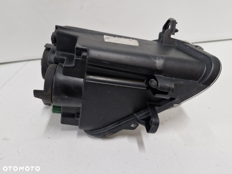 FIAT 500L 500 L HALOGEN LEWY PRZÓD LAMPA PRZECIWMGIELNA LEWA PRZEDNIA 47510748 - 7