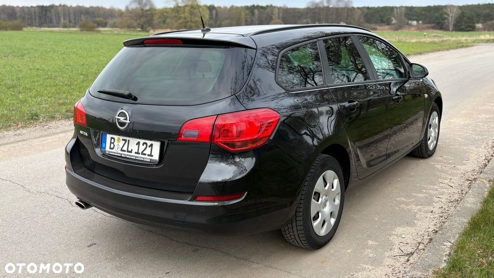 Opel Astra 1.4 Turbo Style - 4