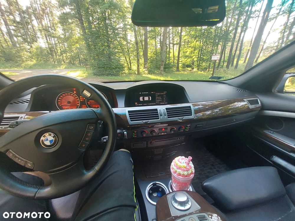 BMW Seria 7 - 20