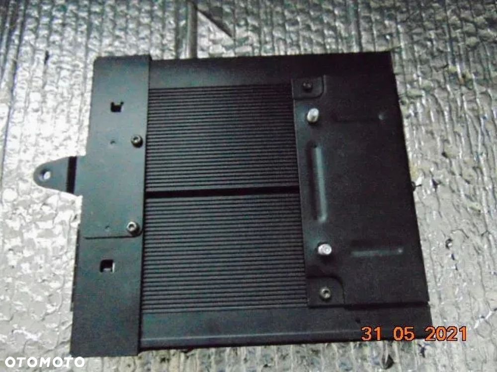 BMW E46 CABRIO WZMACNIACZ syste HiFi HARMAN KARDON - 3