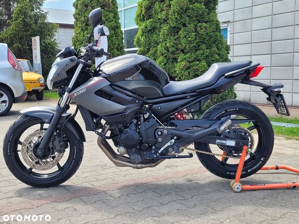 Yamaha XJ - 19