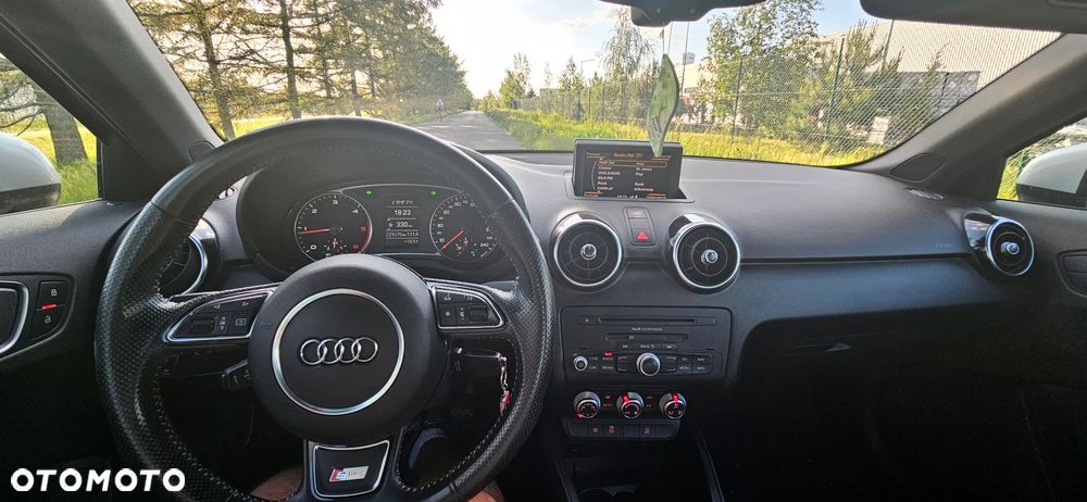 Audi A1 3-drzwiowe 1.6 TDI S line edition m S line Sportpaket - 5