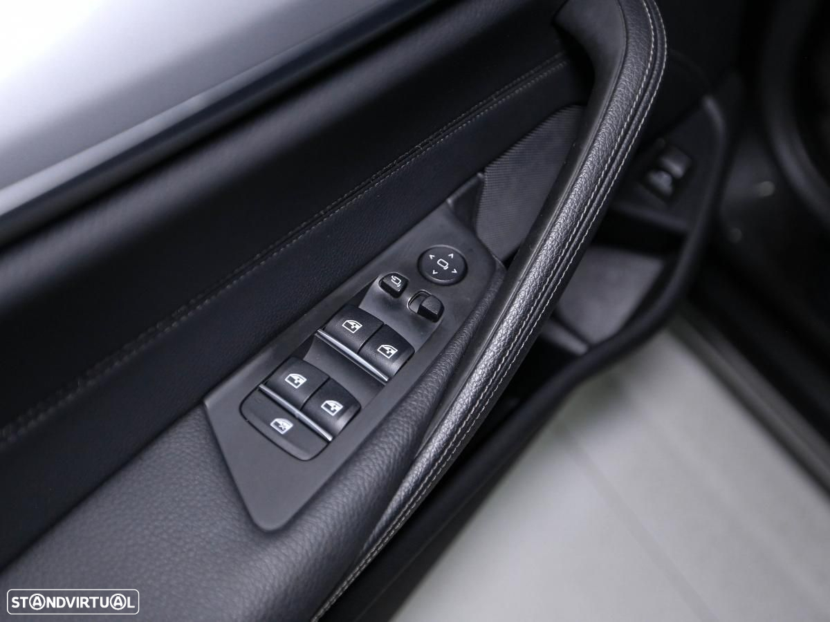 BMW 520 d Auto - 13