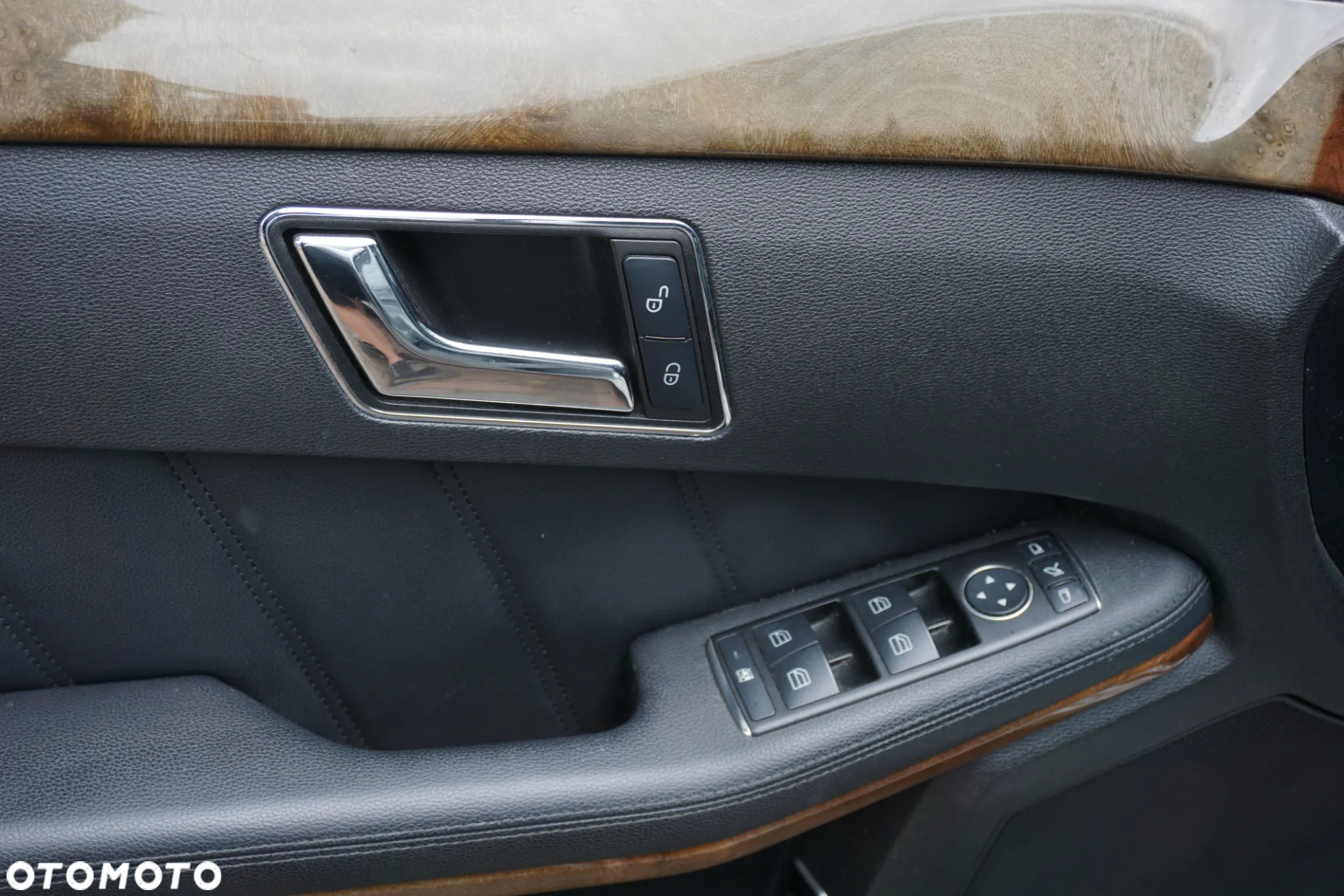 Mercedes-Benz Klasa E 220 CDI BlueEff Elegance - 18