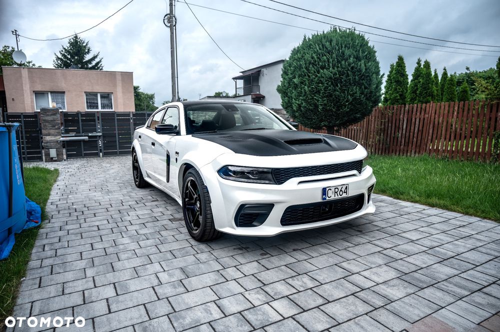 Dodge Charger 6.4 Scat Pack Widebody - 4