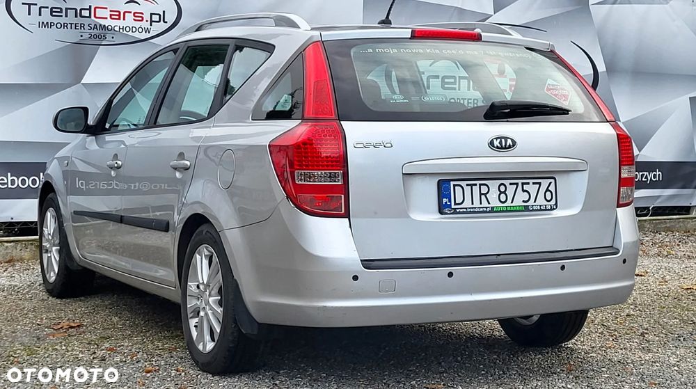 Kia Ceed Cee'd 1.6 Comfort - 27