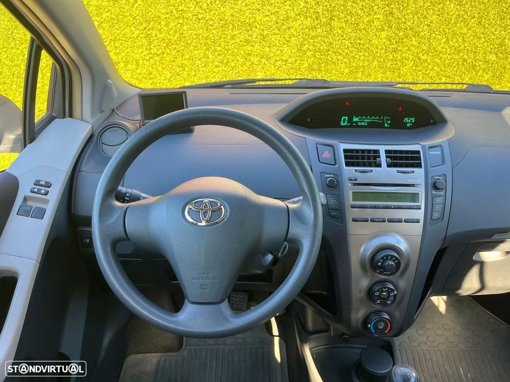Toyota Yaris 1.4 D-4D Comfort+AC - 15