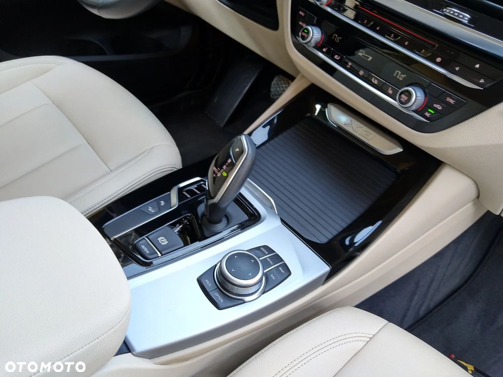BMW X3 xDrive20d Luxury Line - 5