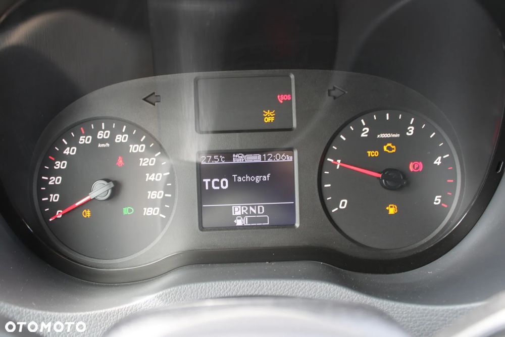 Mercedes-Benz Sprinter - 9