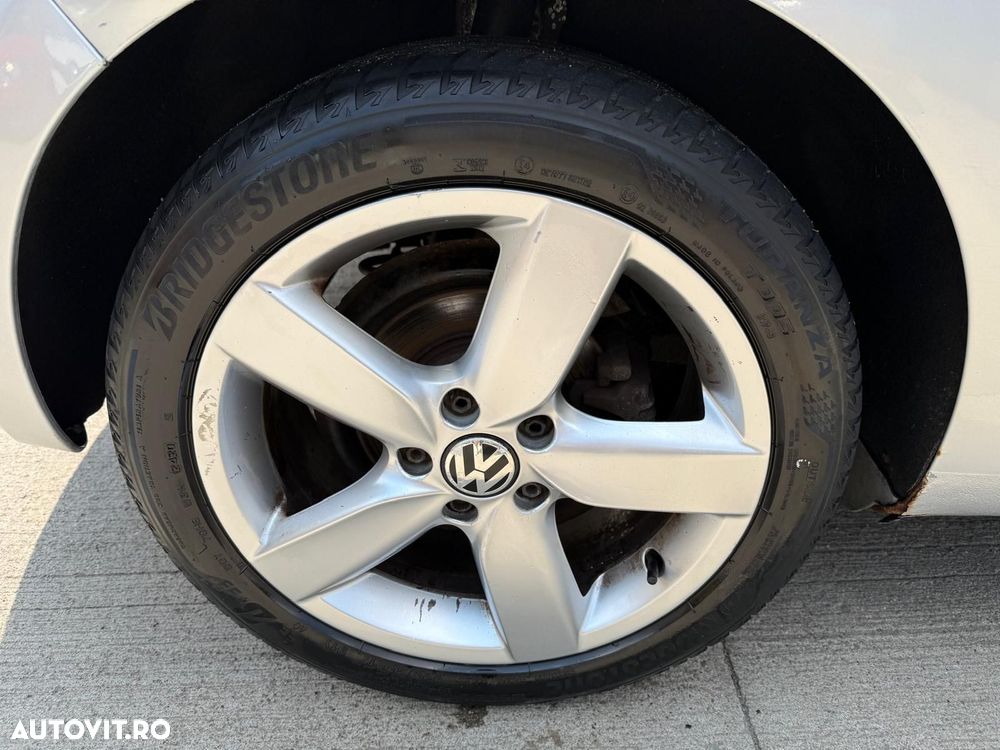 Volkswagen Golf - 9
