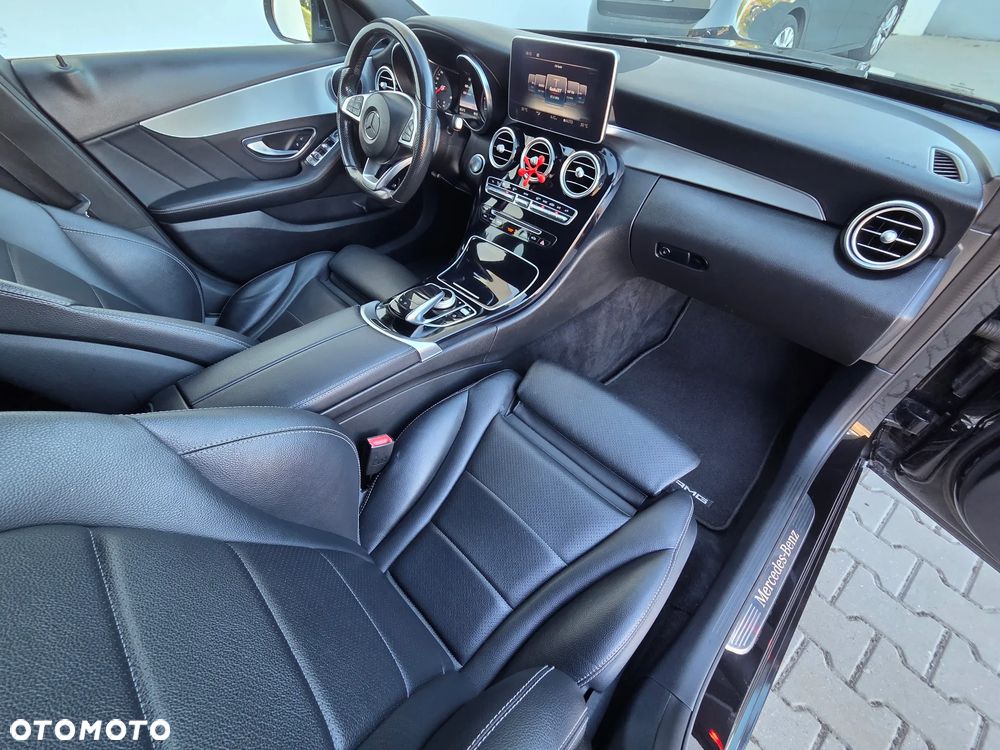 Mercedes-Benz Klasa C 300 BlueTEC Hybrid 7G-TRONIC Edition 1 - 11