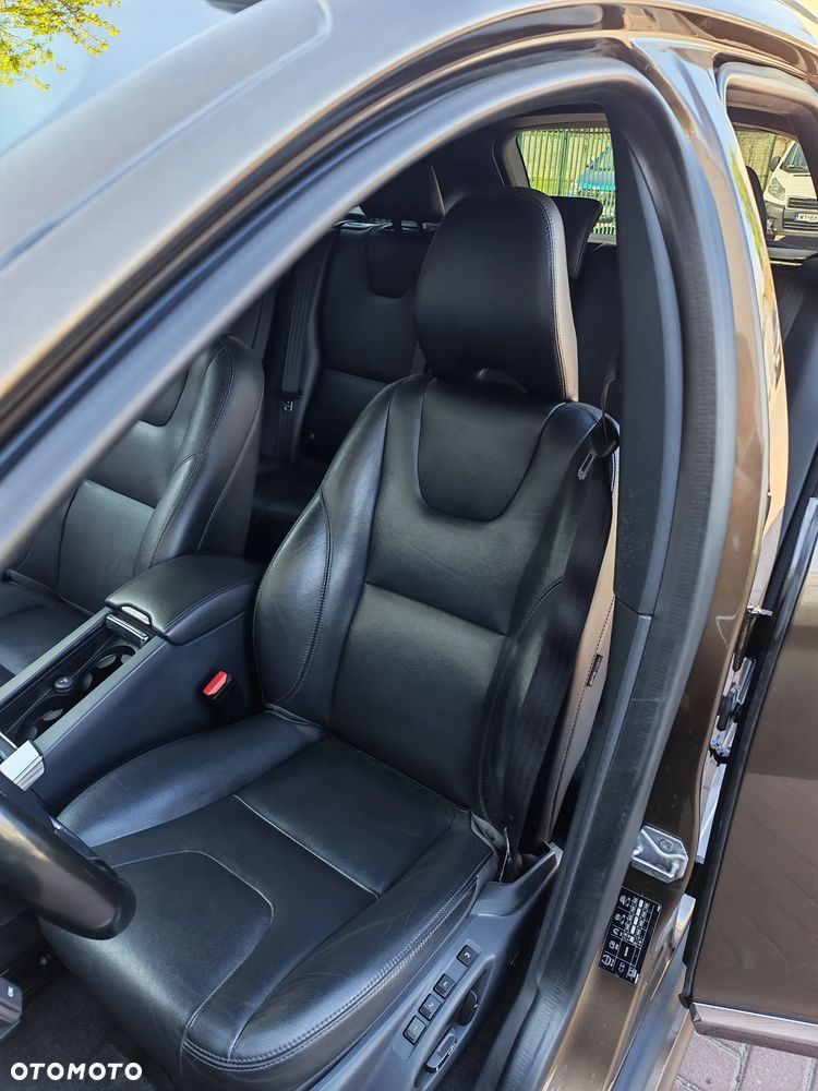 Volvo XC 60 D4 Geartronic Summum - 7