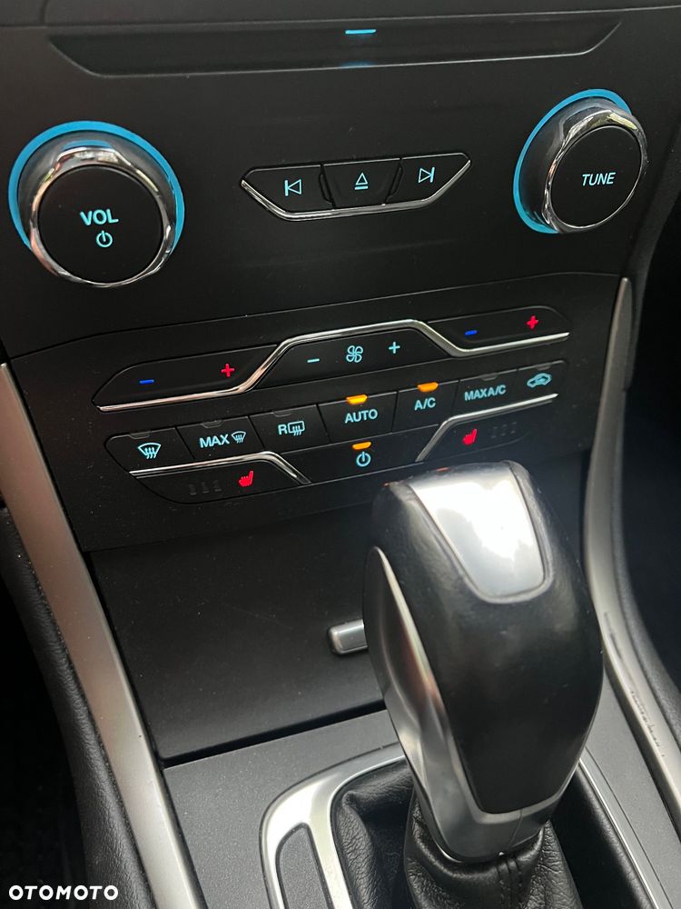 Ford S-Max 2.0 EcoBlue Titanium - 37