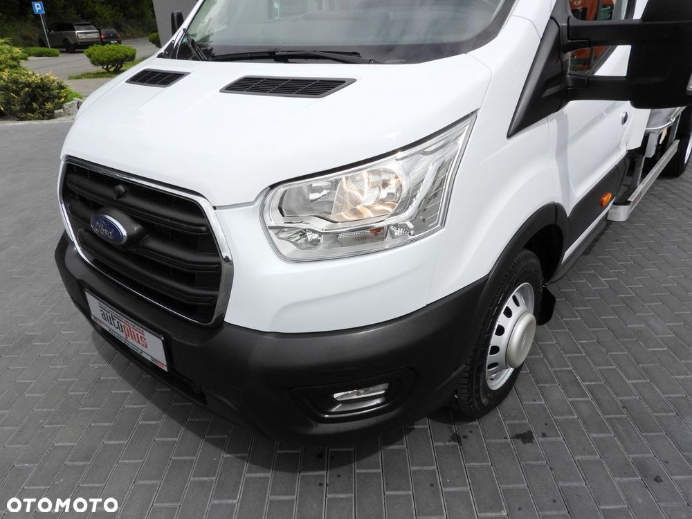 Ford TRANSIT  PLANDEKA 8 PALET TEMPOMAT LEDY BLIŹNIACZE KOŁA KLIMATYZACJA  130KM - 19